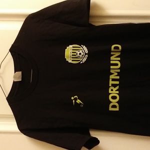 Dortmund mens t shirt size small